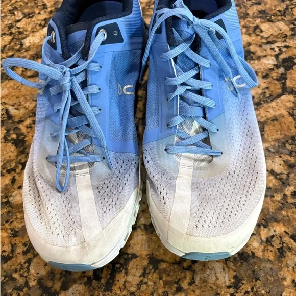 On Running women Light Blue and White Athletic Shoes - Picture 4 of 7